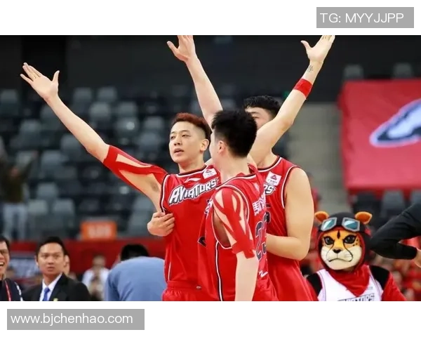 深圳领航者与上海哔哩哔哩的对决谁能在赛场上笑到最后